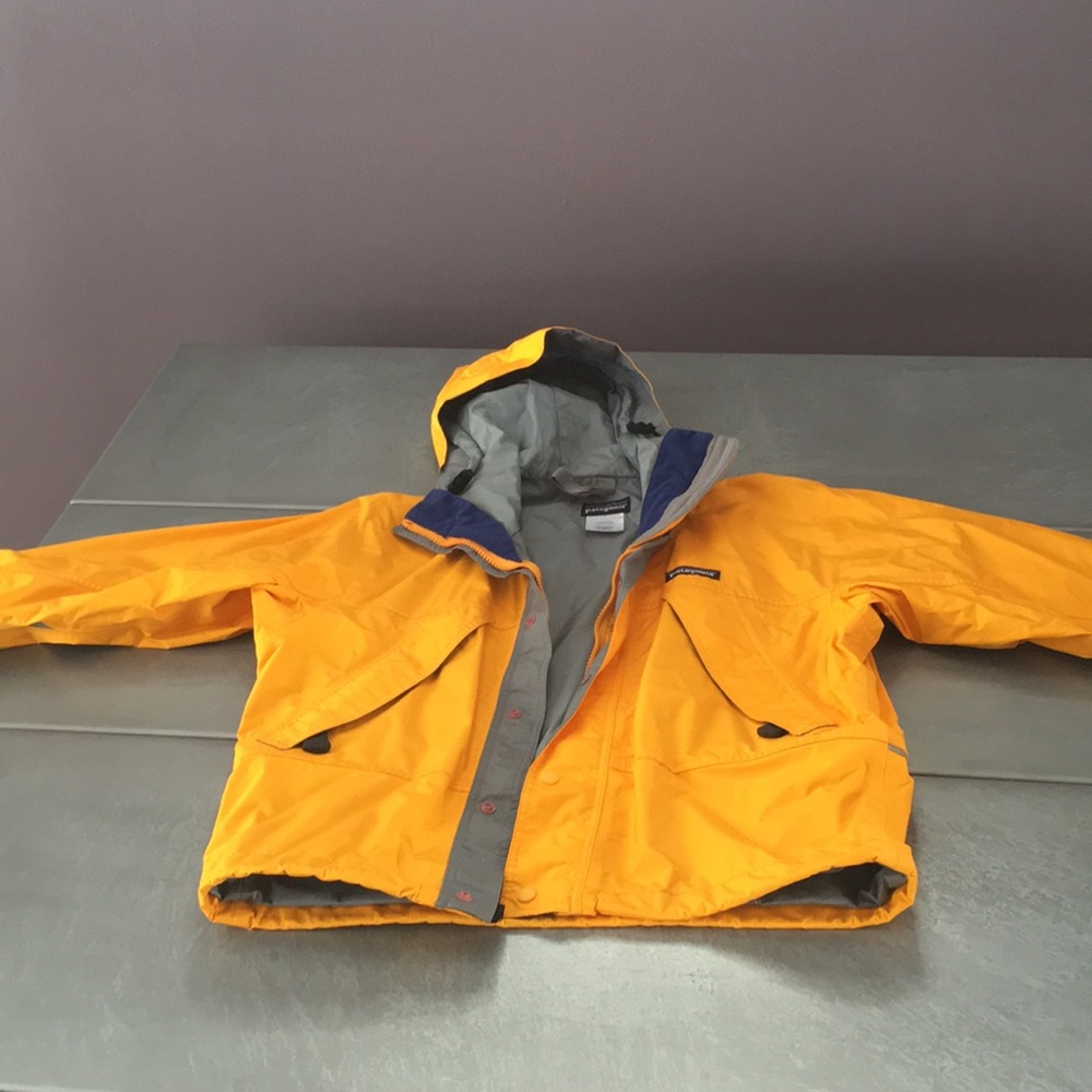 Patagonia spring fall jacket size XS (5-6)